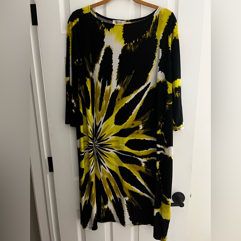 Dress Barn Black and Lime Green 3/4 Sleeve Dress